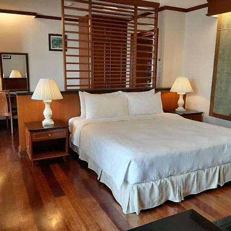 Wonderland Private Pool Villas At ポートディクソン エクステリア 写真