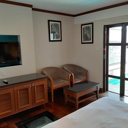Wonderland Private Pool Villas At ポートディクソン エクステリア 写真